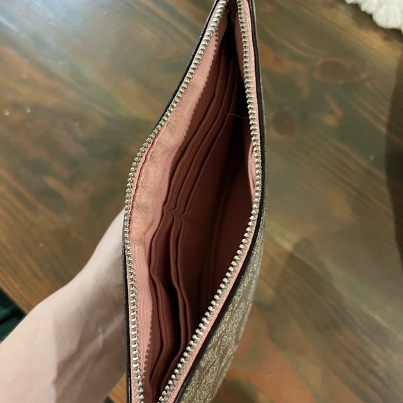 Coach Wallets - Picture 6 of 7